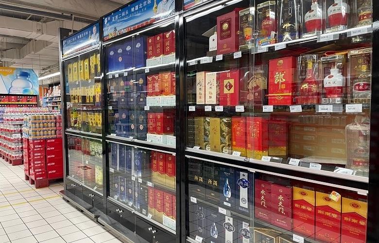 展柜几乎全线产品涨价7月27日,泸州沪欣酒类销售发布调价通知